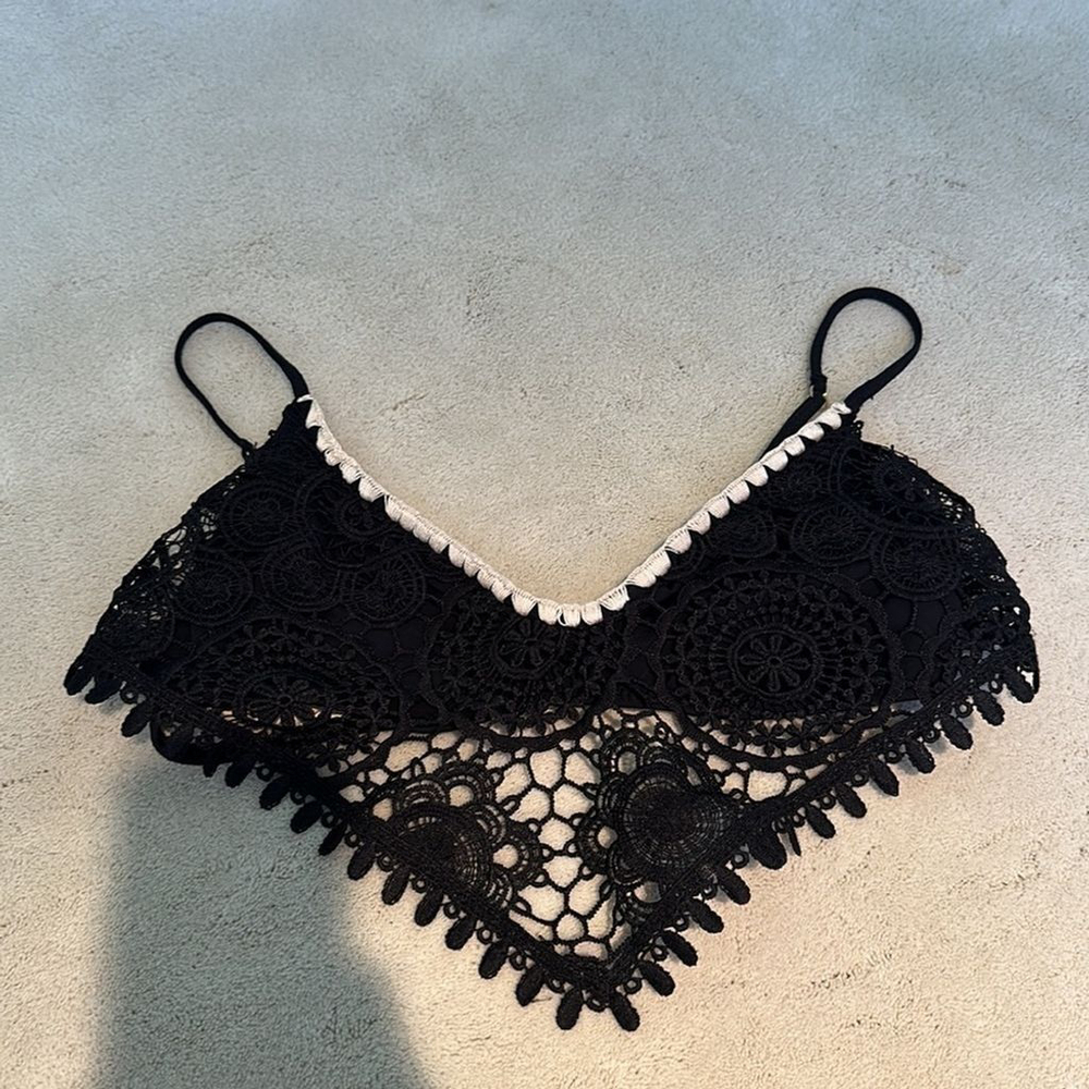 Ale by Alessandra Black Sands Bralette Bikini Top in Black Size Large - Picture 5 of 8